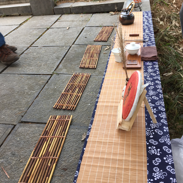 65饕餮大餐之后是传统饮茶.JPG